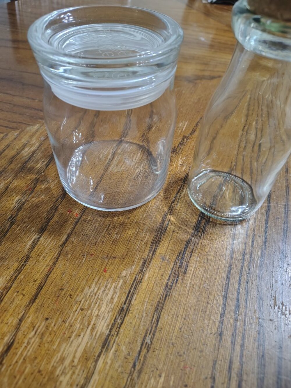 Two Empty Storage Jars - Picture 6 of 16